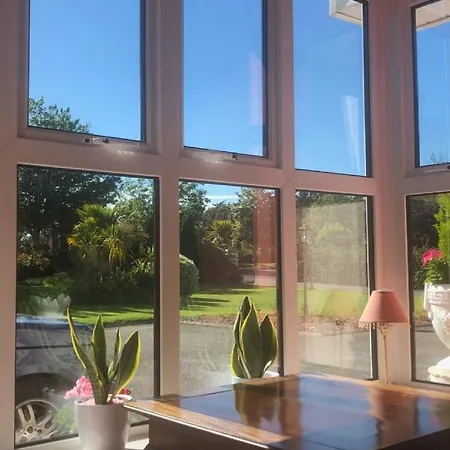 Maple Gasthuis Droichead an Chaisleáin